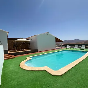 Villa El Olivar Lolo Suites, Puerto del Rosario (Fuerteventura)